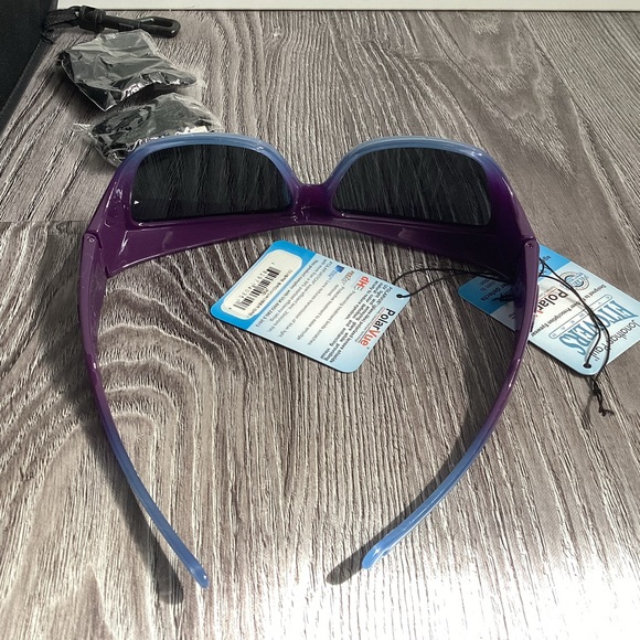 Jonathan Paul Fitovers - designed to fit over prescription glasses - Picture 5 of 7